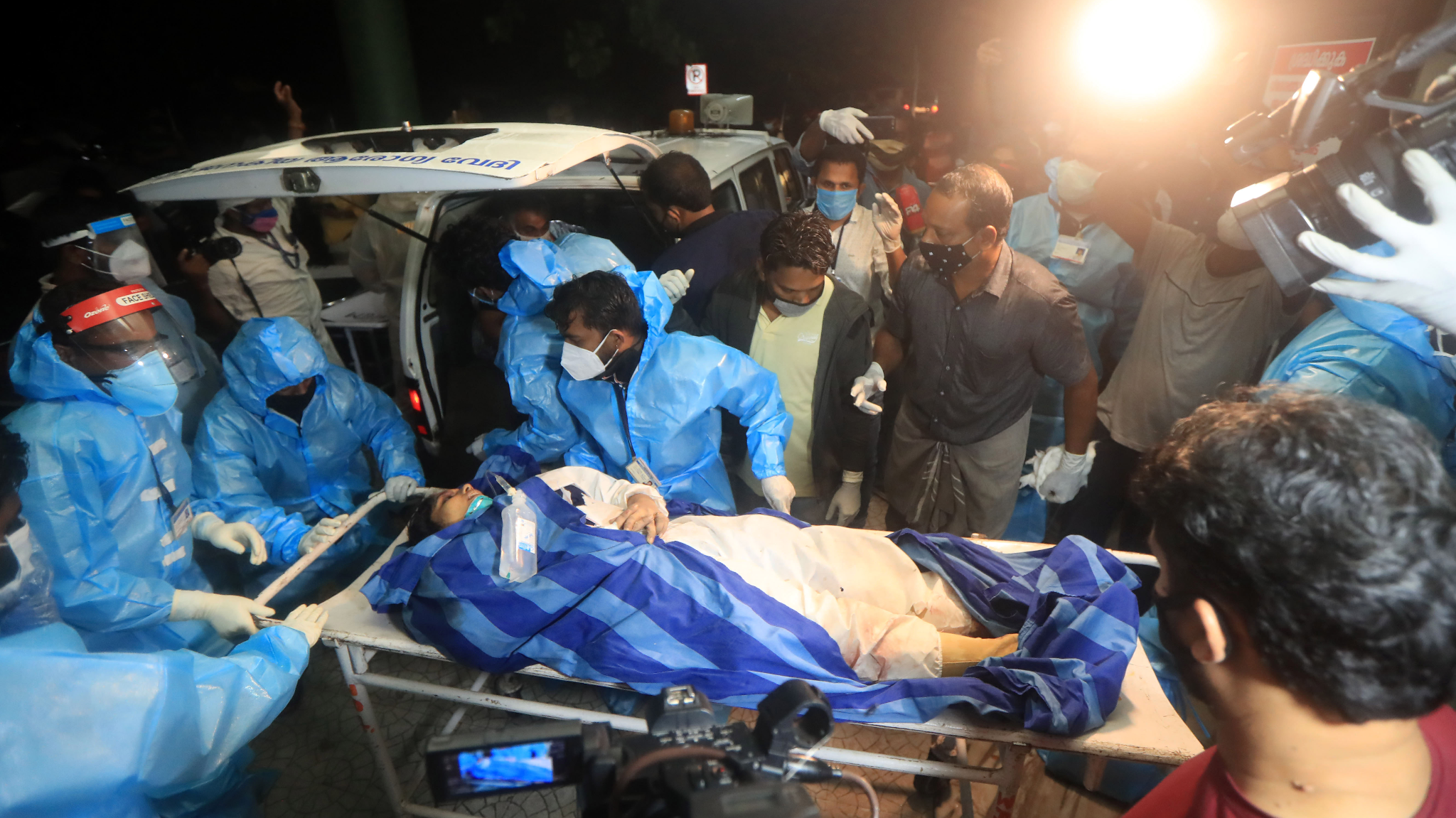 印媒：參與印度客機事故救援的22名官員確診新冠