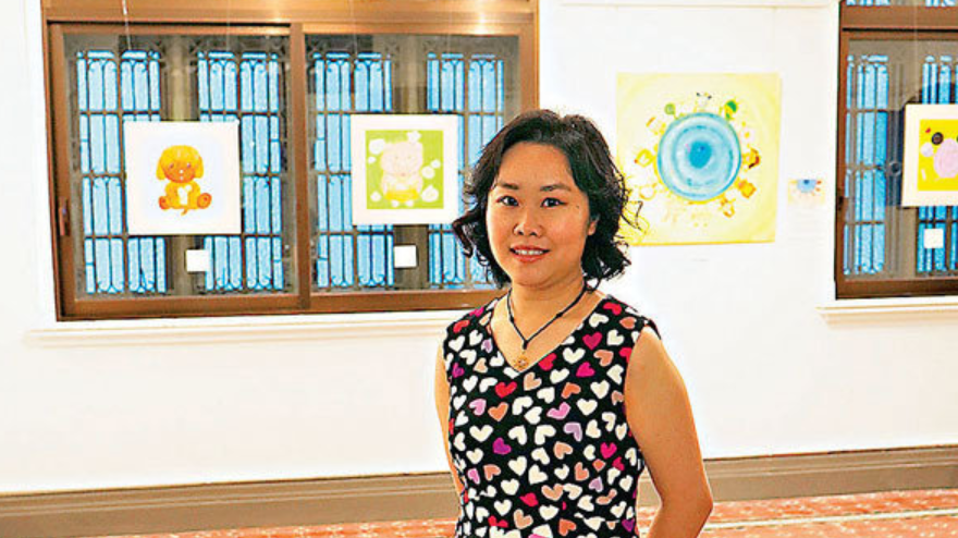 陳紫君畫中探索中西融合 以十二生肖傳播本地茶樓文化