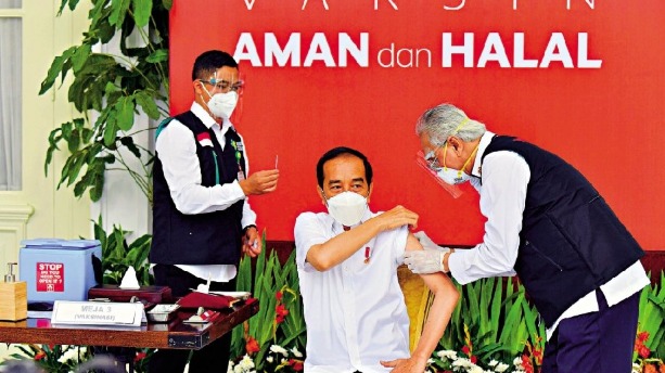 注射中國科興疫苗　印尼總統打頭陣