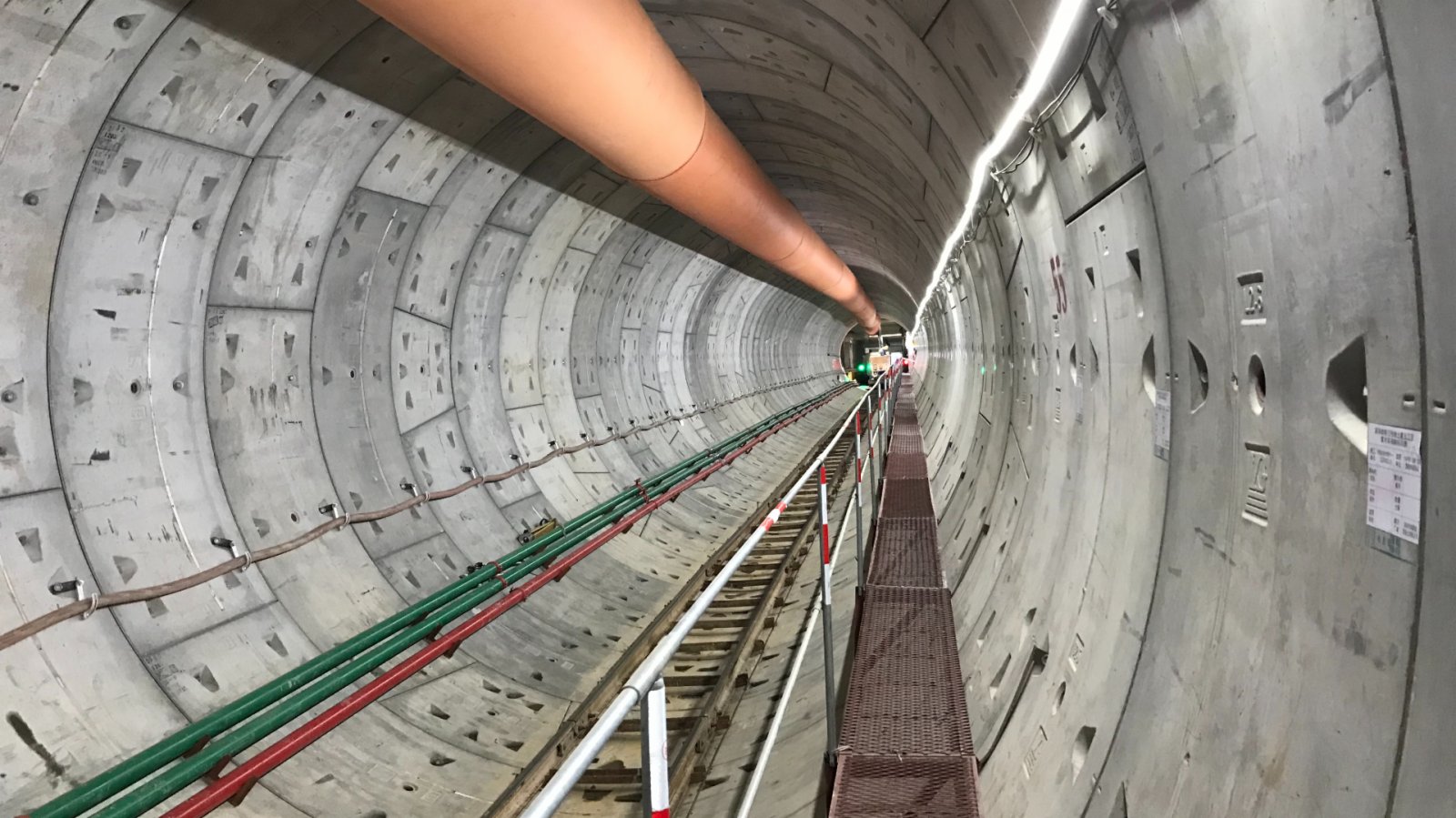 深圳地鐵12號線礦山法隧道完工九成　2022年試運營