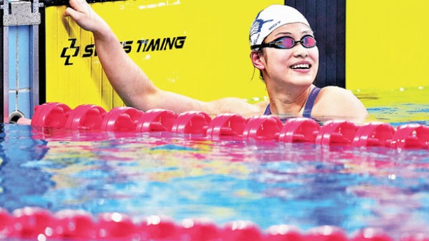 女子200米混合泳獨秀　15歲余依婷締世青紀錄