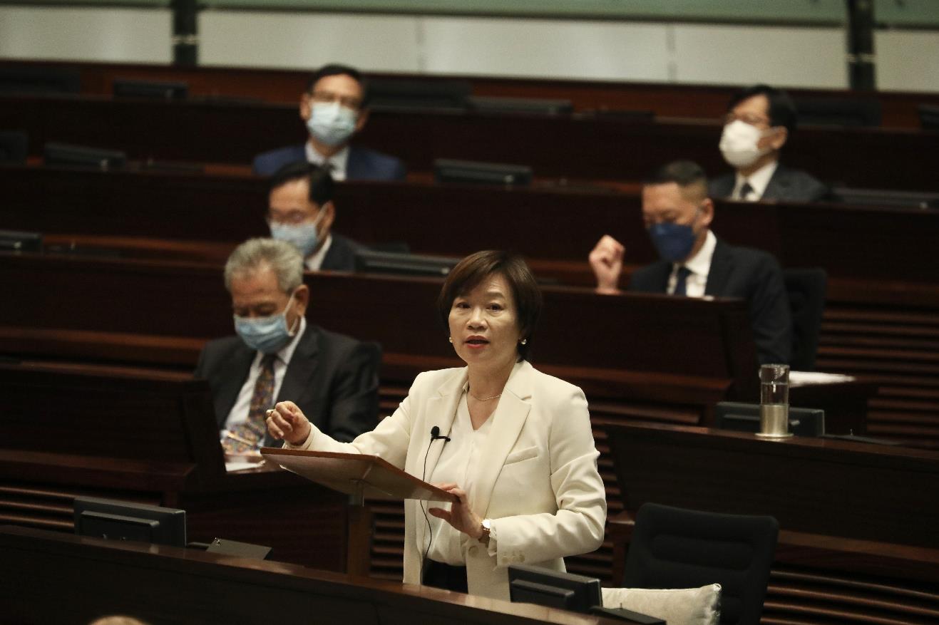 各政黨代表做三讀發言（大公文匯全媒體記者李斯哲攝）