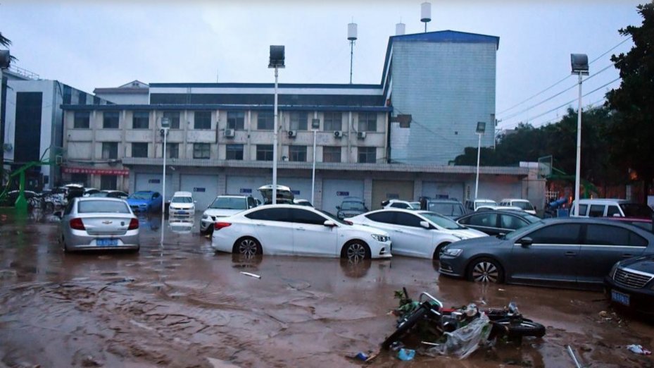 河南鞏義市一鎮區因強降雨被淹沒　2萬餘人受災