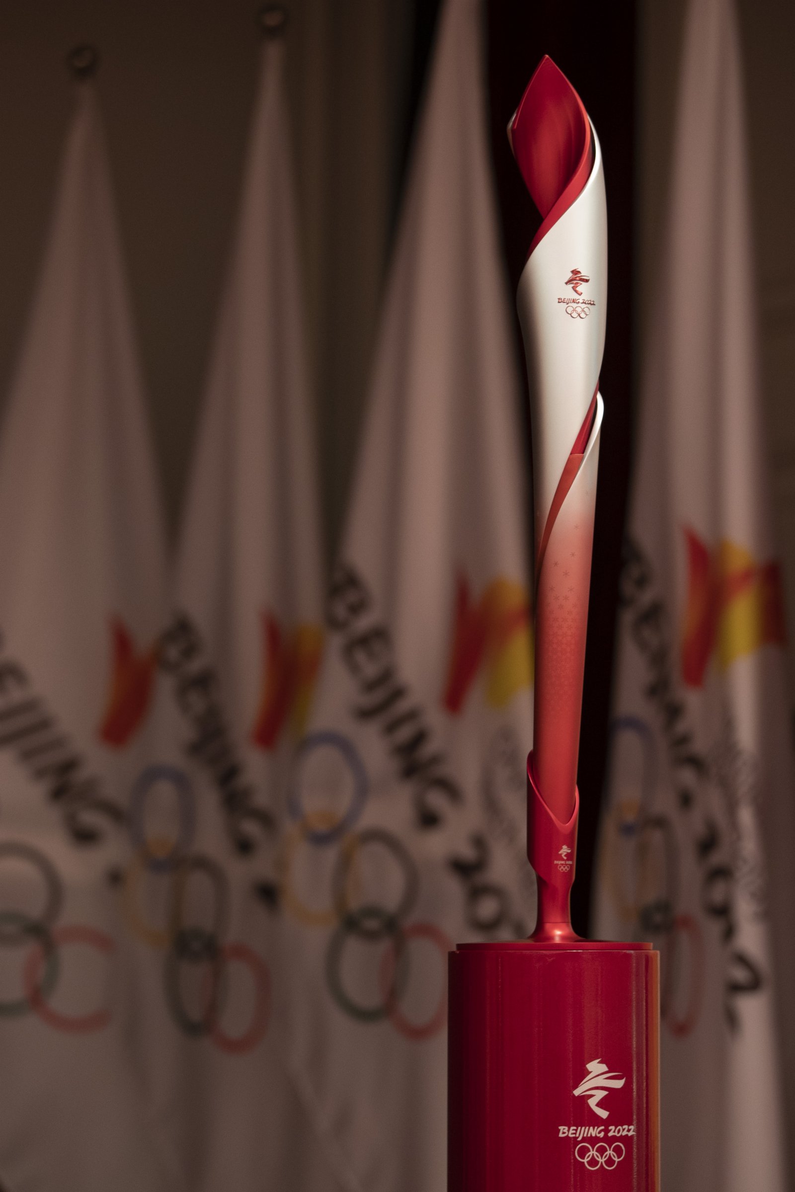 1月5日，北京2022年冬奧會火炬展示活動在黑龍江省哈爾濱市舉行。本場活動結束後，冬奧火炬還將陸續在大慶、齊齊哈爾進行展示（新華社）。