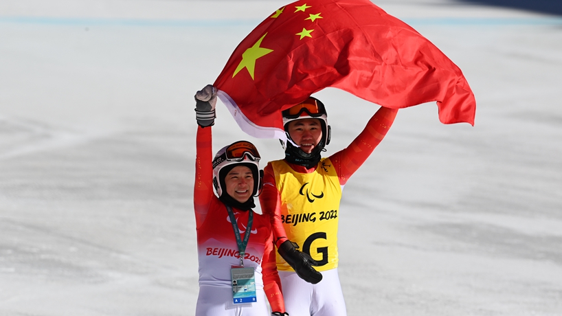首枚獎牌！朱大慶奪得高山滑雪女子滑降（視力障礙組）銀牌