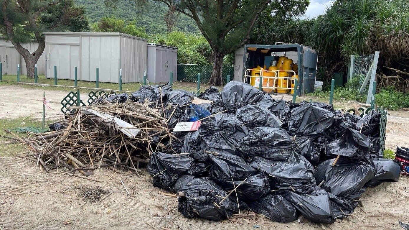 荃灣及大嶼山泳灘現「垃圾山」　工會籲勿亂拋垃圾