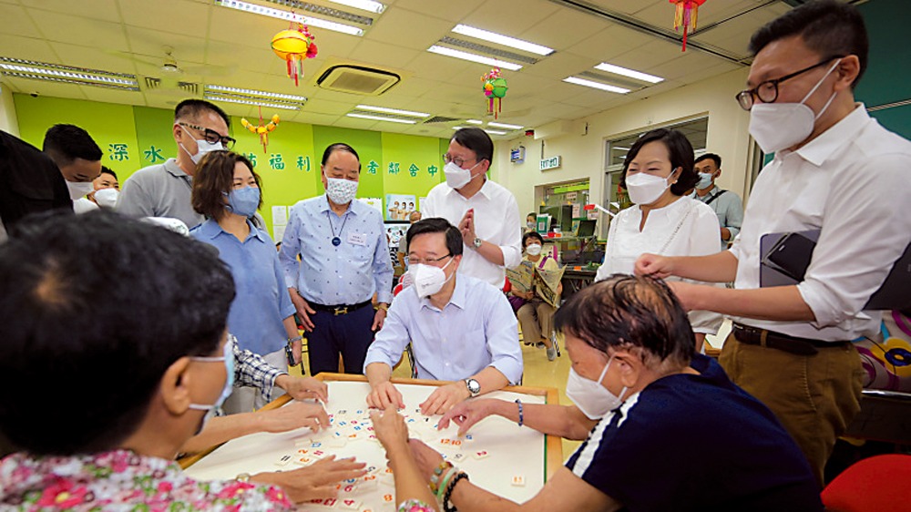 李家超落區聽民意 市民：貼地務實 香港 大公文匯網