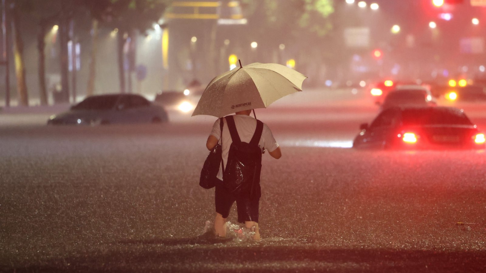 韓國首都圈暴雨持續　已致9人死亡400餘人受災