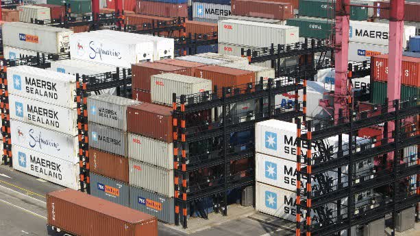 本港上月出口貨值跌近29%　跨境陸運料抵消部分壓力