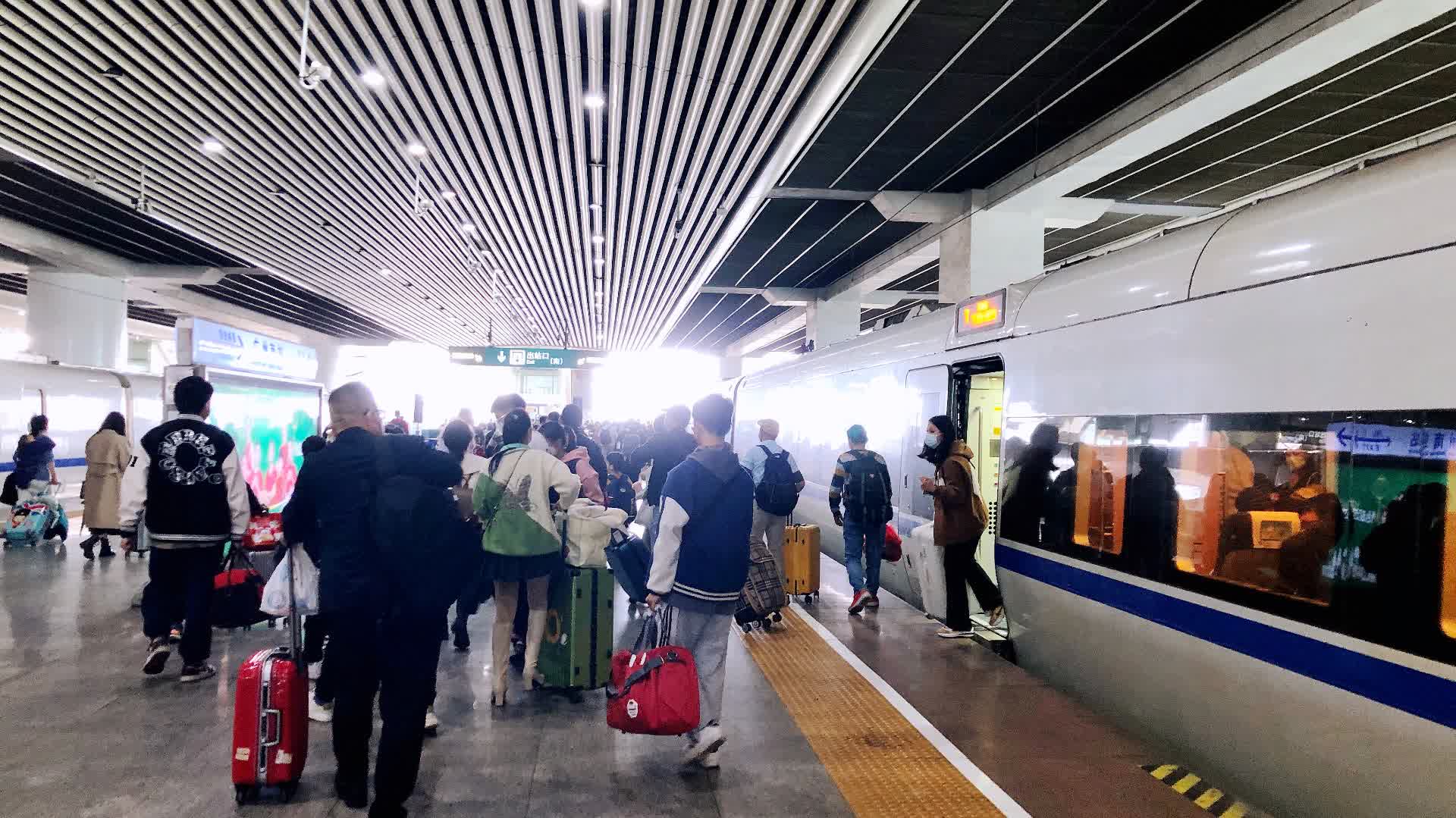 香港高鐵往返廣州南站由每天16趟增至28趟