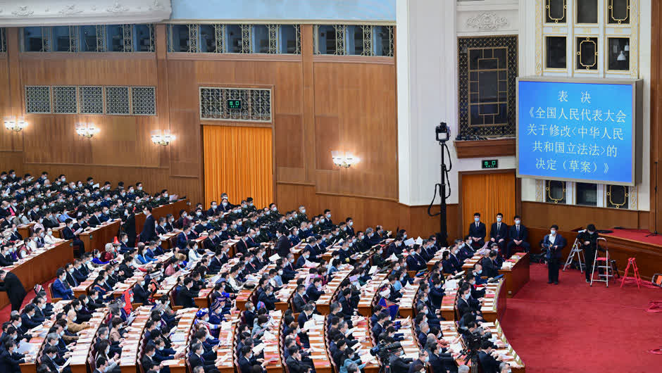 3月13日，第十四屆全國人民代表大會第一次會議在北京人民大會堂舉行閉幕會。（新華社）