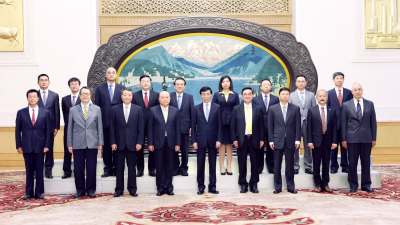 王滬寧會見新黨主席吳成典一行　強調支持島內愛國統一力量