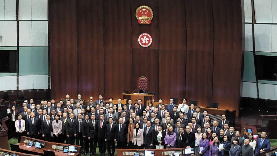 人民日報評論員：築牢維護國家安全屏障　確保香港繁榮穩定長治久安