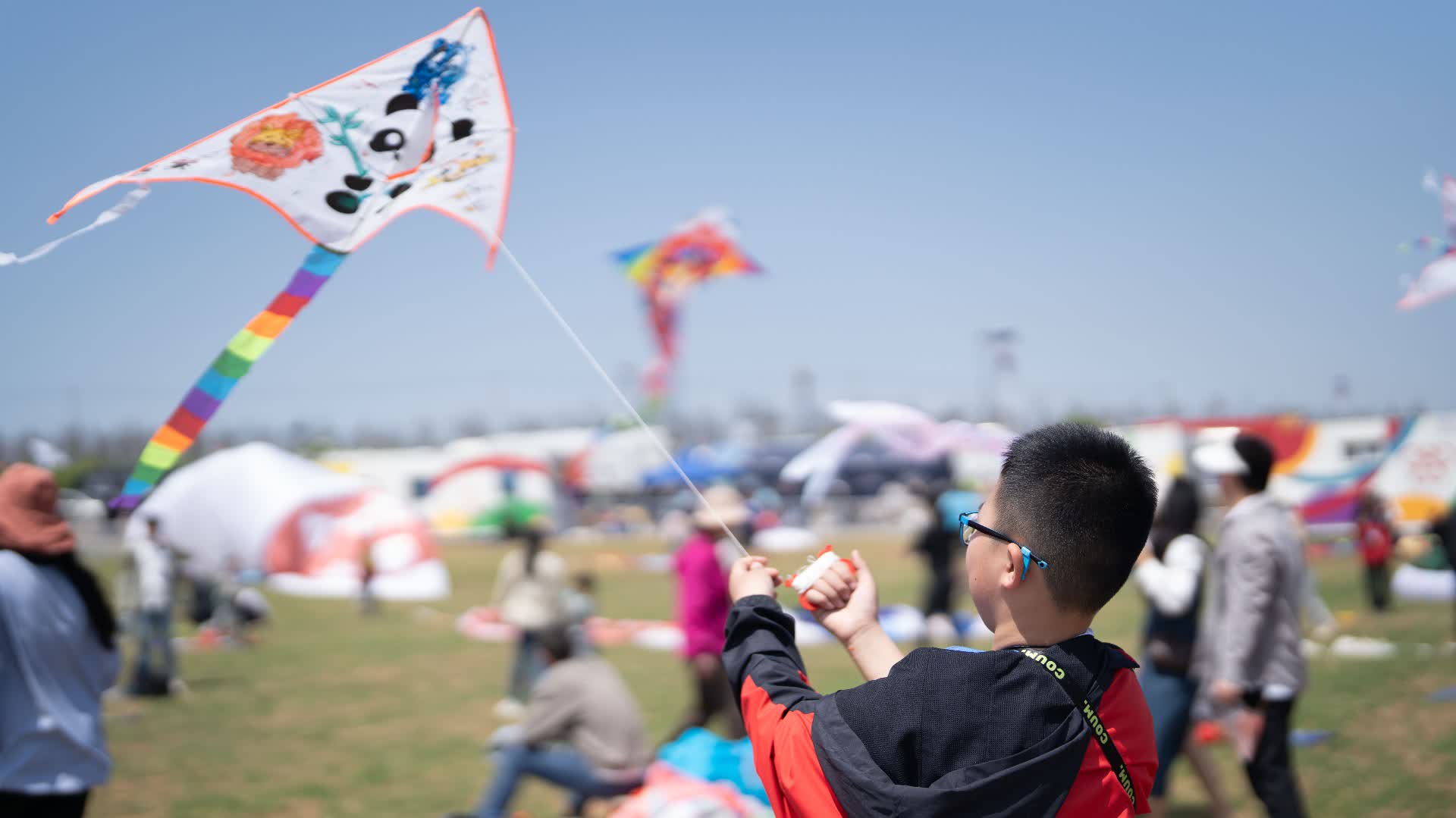 （有片）萬物皆可飛上天　港台風箏隊點讚濰坊國際風箏節