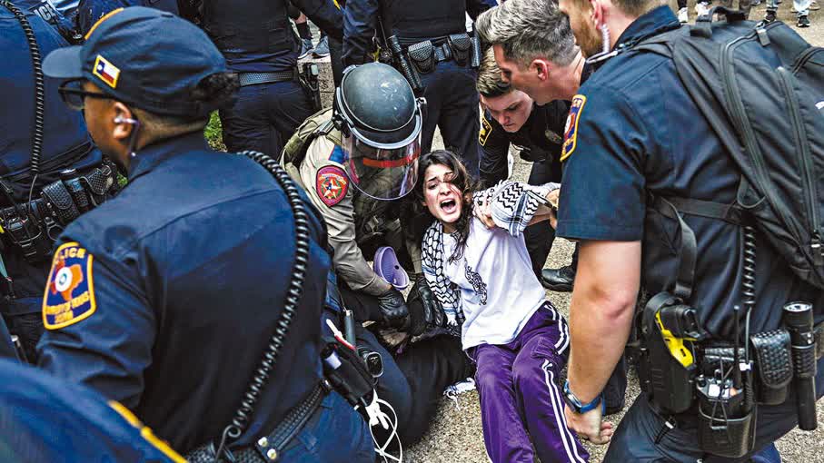 美大學撐巴抗議升級　警大舉拘捕學生記者