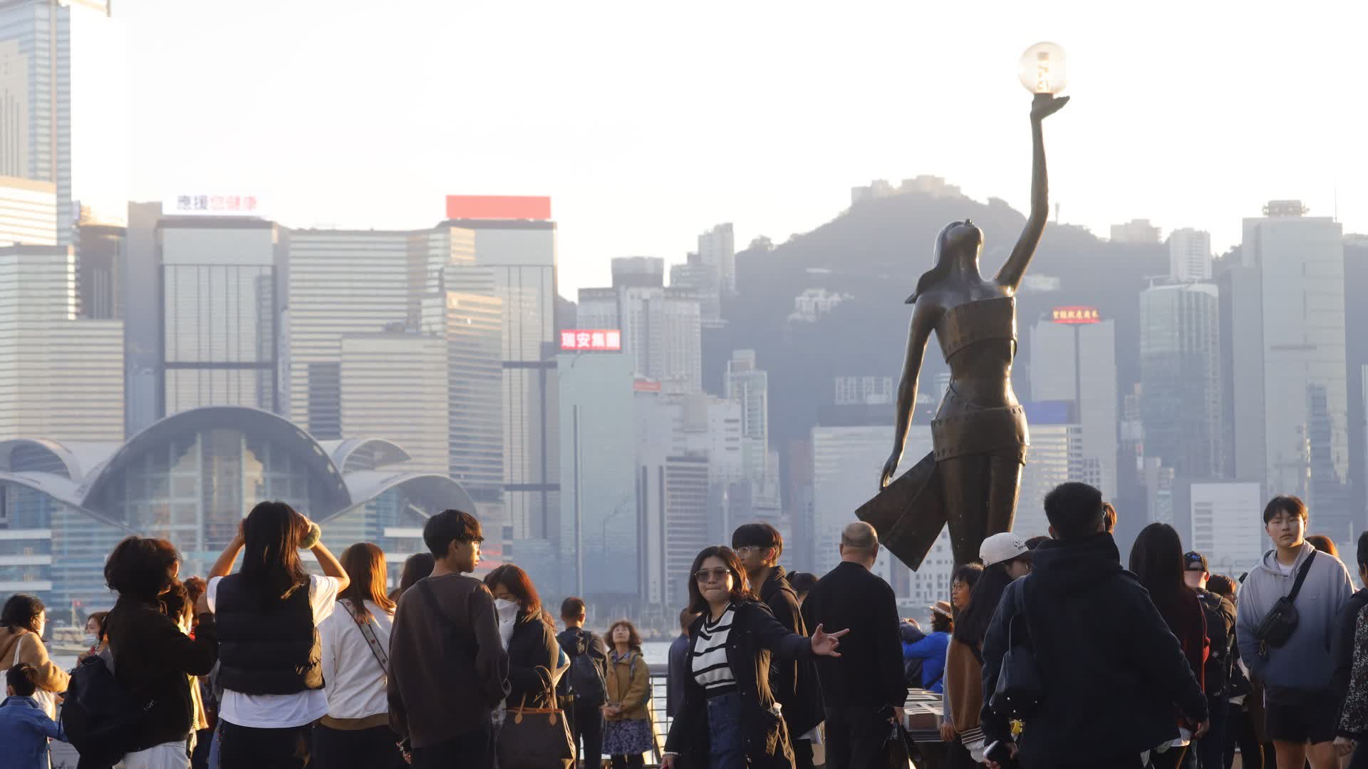 自由行再擴大 | 內地遊客開心 香港市民歡迎　業界倡為高質量旅遊做好準備