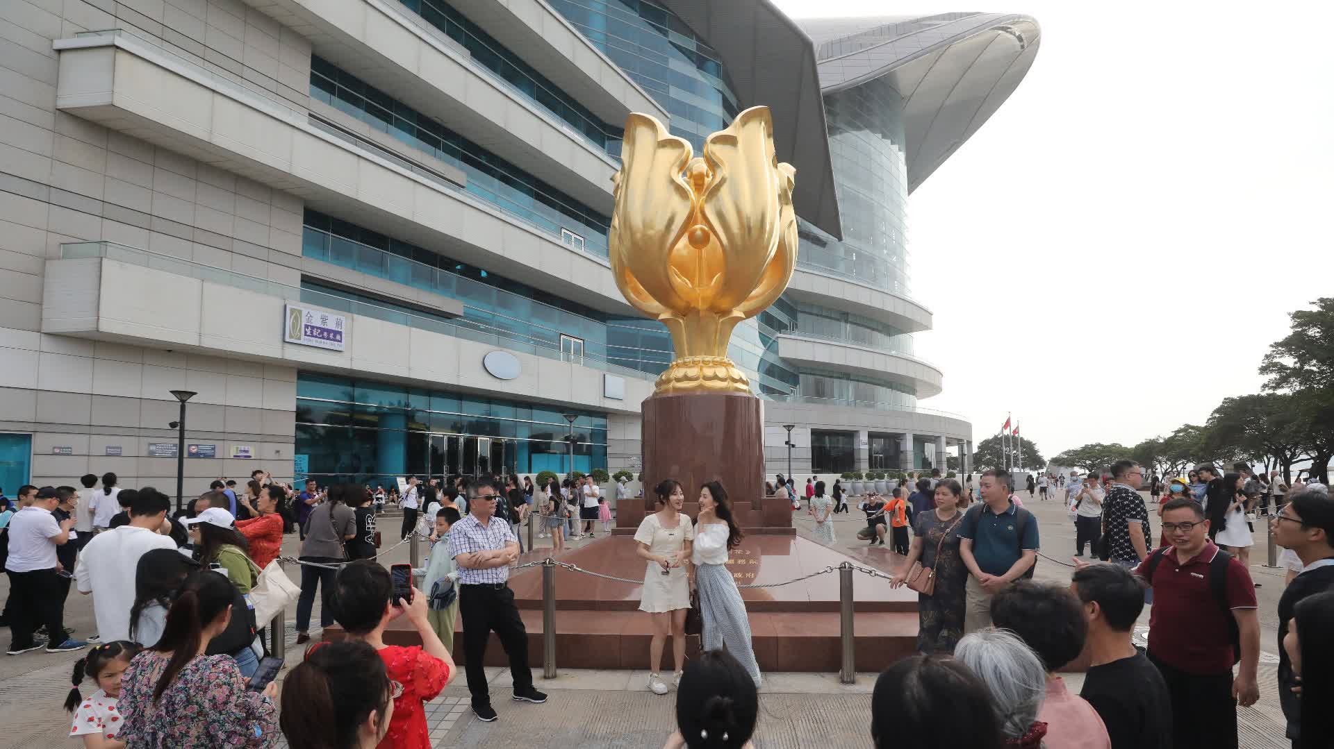 8城市今起開放赴港澳自由行　旅客：一直想來感受香港的風采