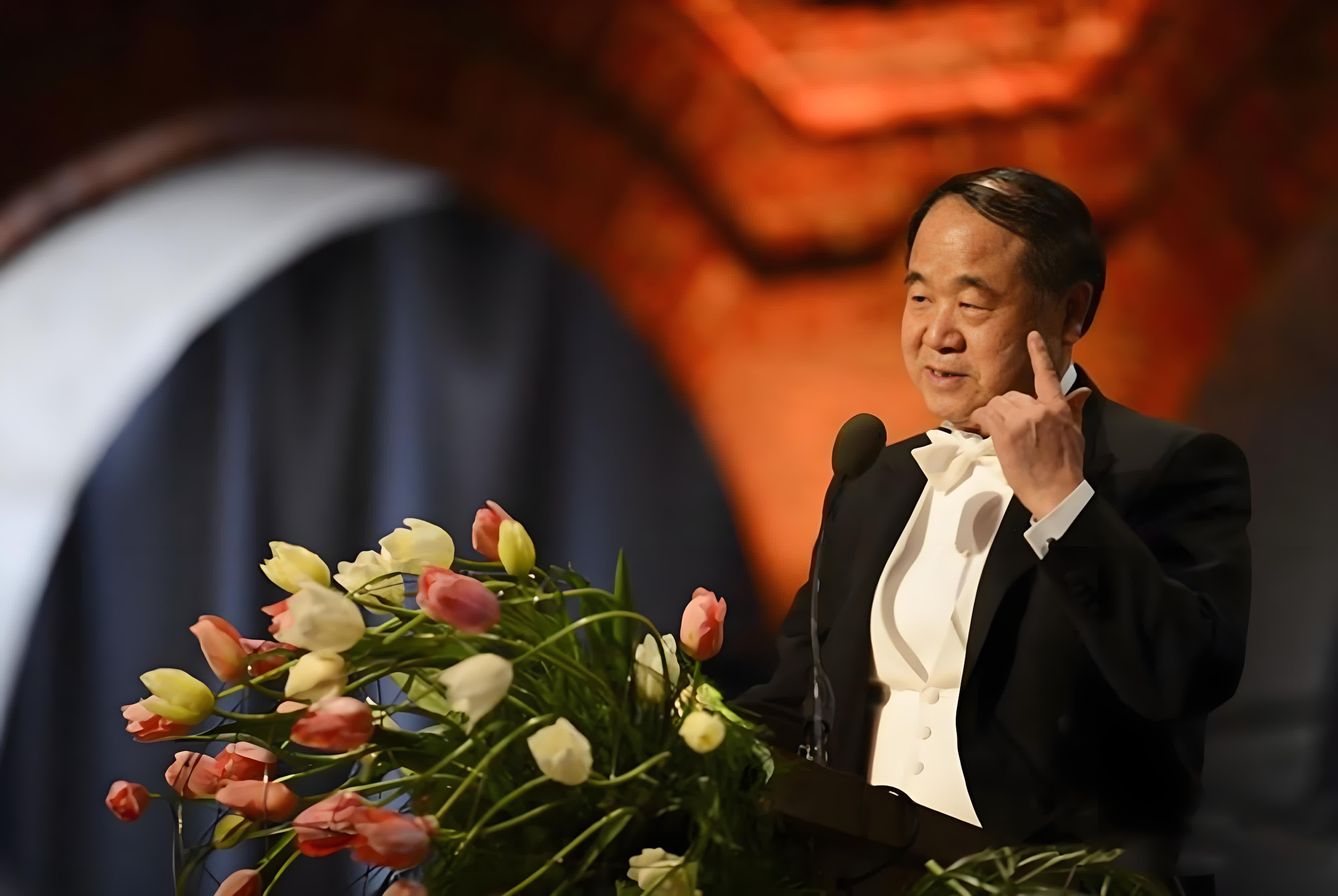 2012年10月11日：莫言獲諾貝爾文學獎
2012年10月11日，莫言獲得2012年的諾貝爾文學獎，成為首位獲此殊榮的中國作家。