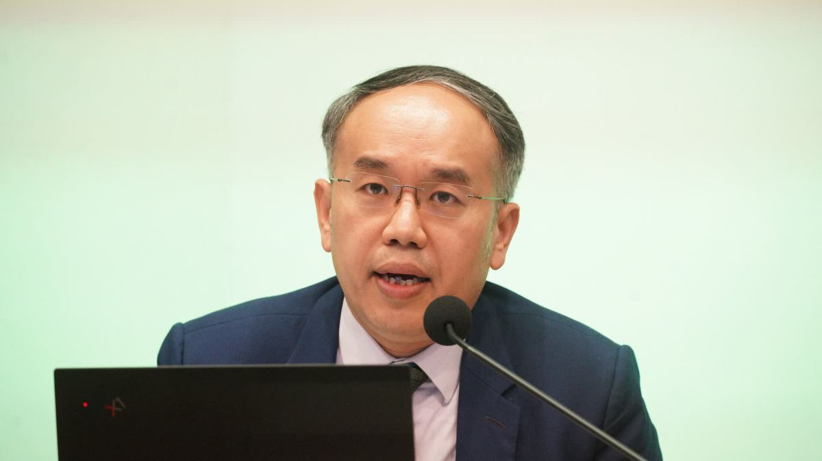 許正宇:「退休三寶」執行順利 將加強長者財務規劃 - 香港 - 大公文匯網
