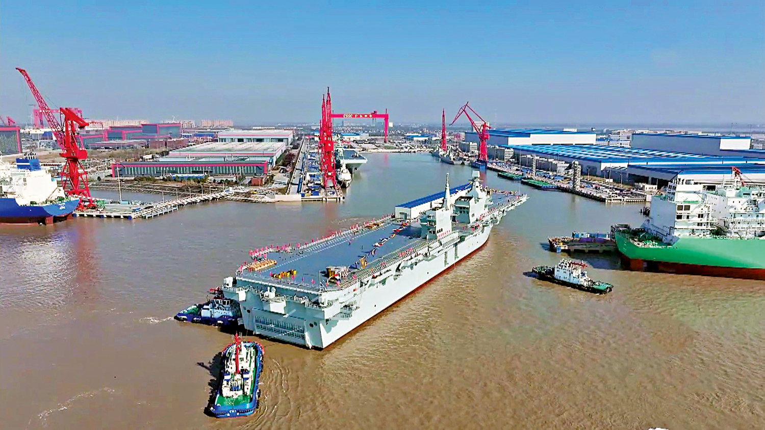 氣學大艦　家相編 中共海軍再添利器！兩棲攻擊艦「四川艦」今正式出塢- 兩岸- 工商時報
