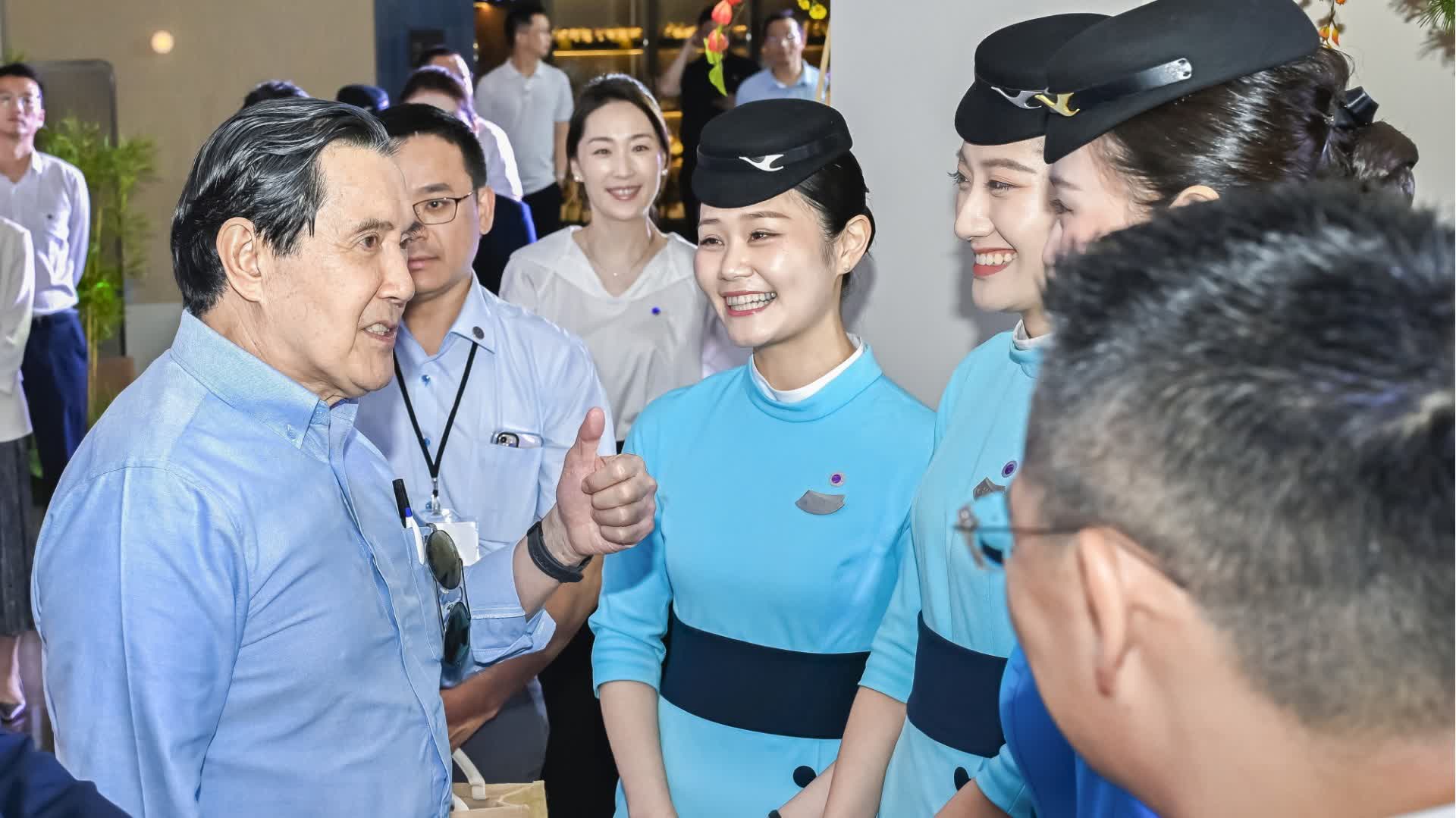 （有片）馬英九走訪廈門航空　笑說：媽祖大陸來 「台獨」祂不愛