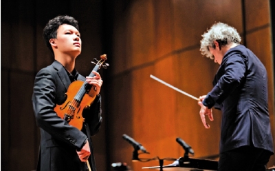 七日談（香港篇）/從音樂東情西韻中聽懂中華文明\何志平