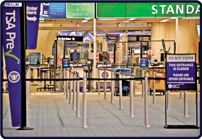 全美空管短缺航班大亂 航空業瀕崩潰