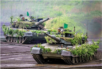 大打安保牌 充當極右翼代言人