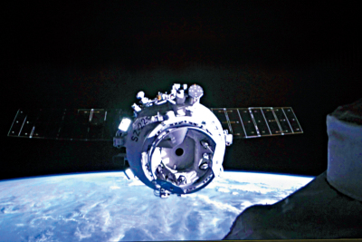 不「載人」 神舟二十二號「載」什麼？