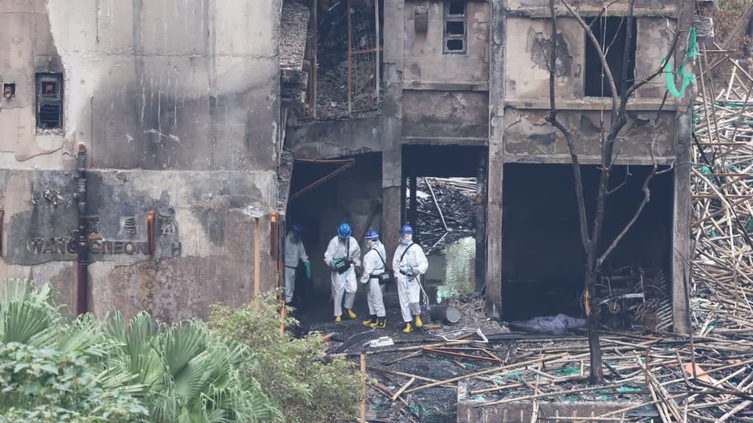 有片）宏福苑五級火｜DVIU搜索第五日再有懷疑遺體被抬出- 香港- 大公文匯網