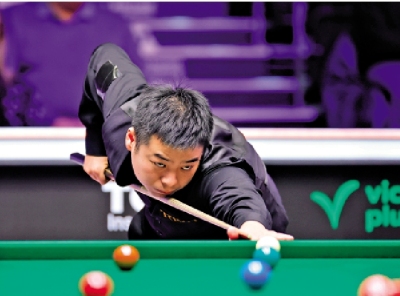 龐俊旭桌球英錦賽躋身8強
