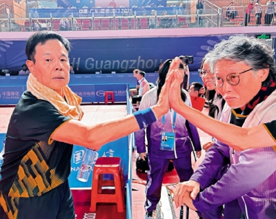 六旬港隊乒球手 堅持揮拍50載