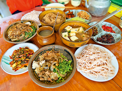 樂 活/芒市這座「米線天堂」\潘 少