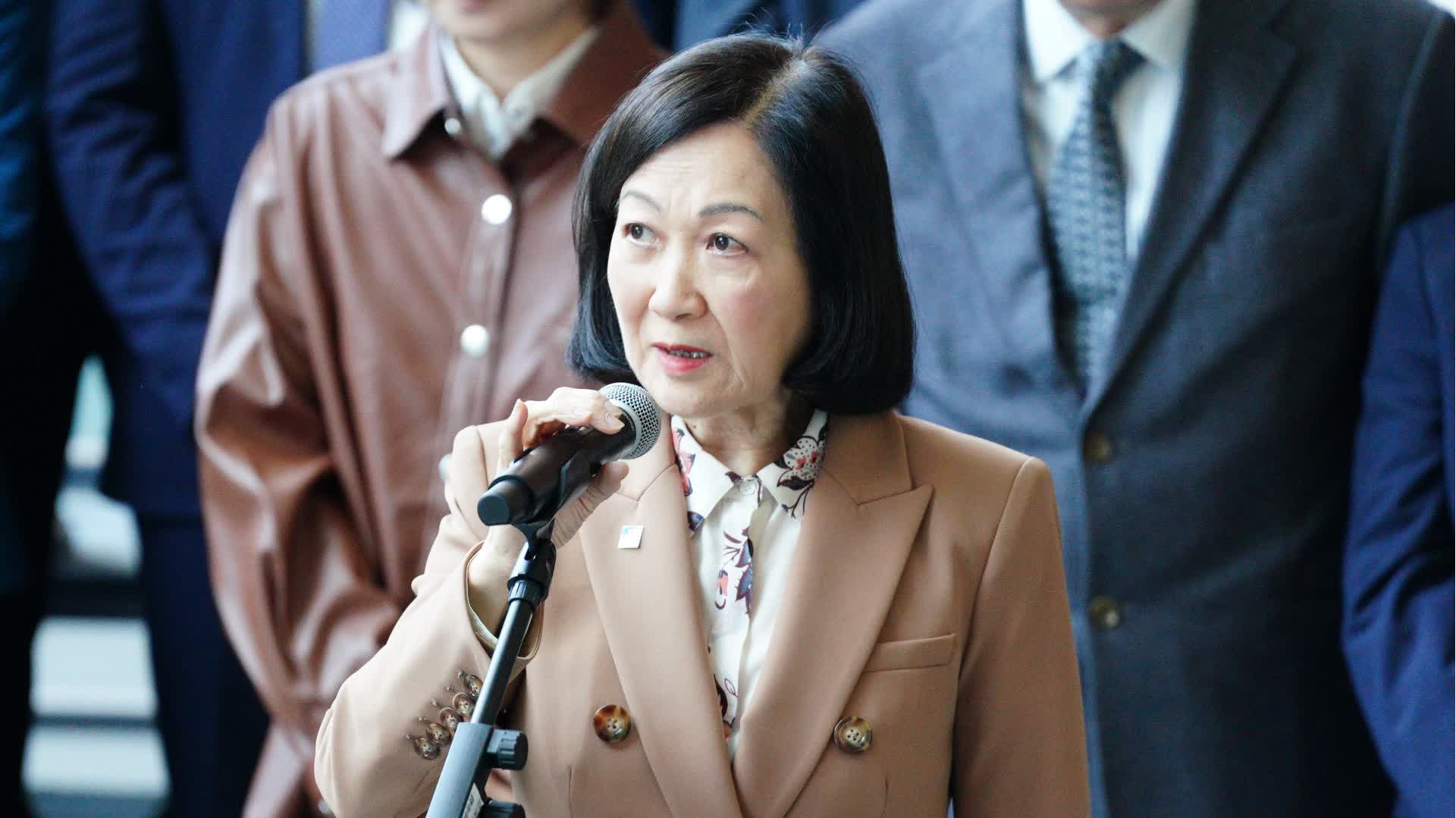 葉劉淑儀：退任議員順利交棒　選舉機制成功推動新老交替