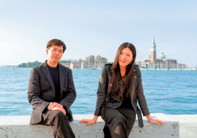 伍韶勁許開嬌參與威尼斯雙年展