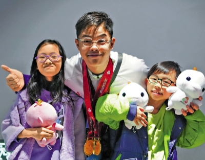 港男子泳手陳柏希膺「5金王」