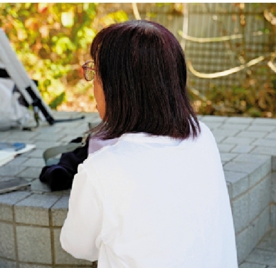 燒剩衣服拖鞋 獲豐盛飯菜「好感動」