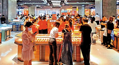 新聞透視/黃金行情爆漲 水貝商戶喜中有憂