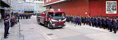 何偉豪「落更了」 頭盔伴靈柩葬浩園