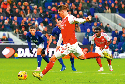 阿仙奴封英超聖誕冠軍