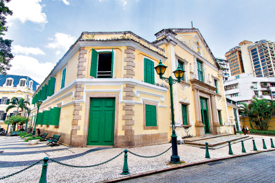 七日談（澳門篇）/當「知識樹」在東西方之間扎根\吳志良