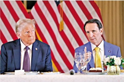 特朗普動作頻頻