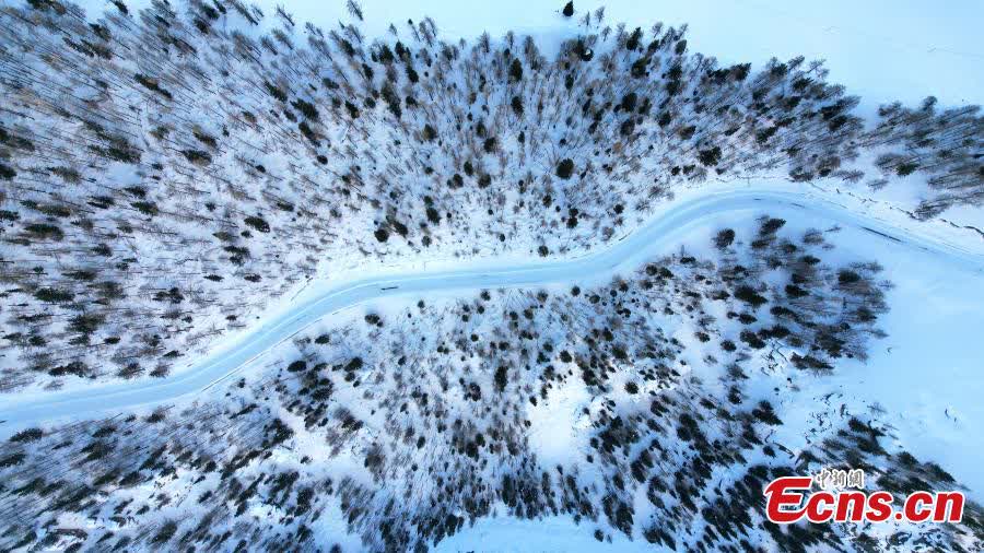 Photo released on Dec. 24, 2025 shows the winter scenery of Altay in northwest China's Xinjiang Uygur Autonomous Region. (Photo provided to China News Service)