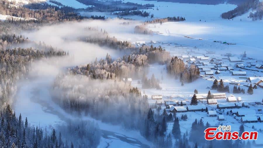 Photo released on Dec. 24, 2025 shows the winter scenery of Altay in northwest China's Xinjiang Uygur Autonomous Region. (Photo provided to China News Service)