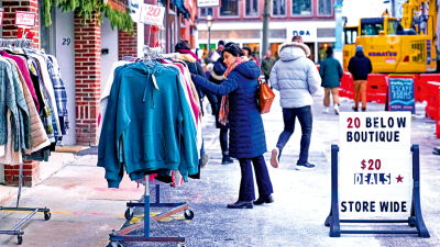 特朗普稱明年中期選舉聚焦物價問題