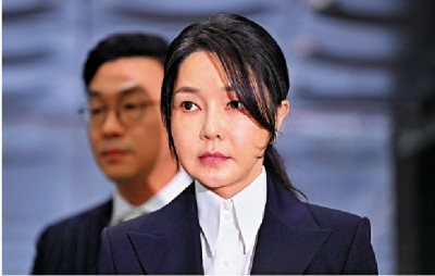 金建希涉受賄逾200萬 被控賣官鬻爵