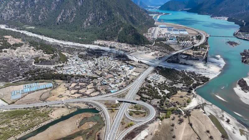 Xizang's highway network grows to 125,200 kilometers