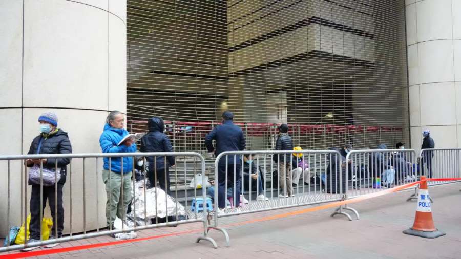 （有片）支聯會顛覆案開審次日　聚焦鄒幸彤傳召專家證人申請