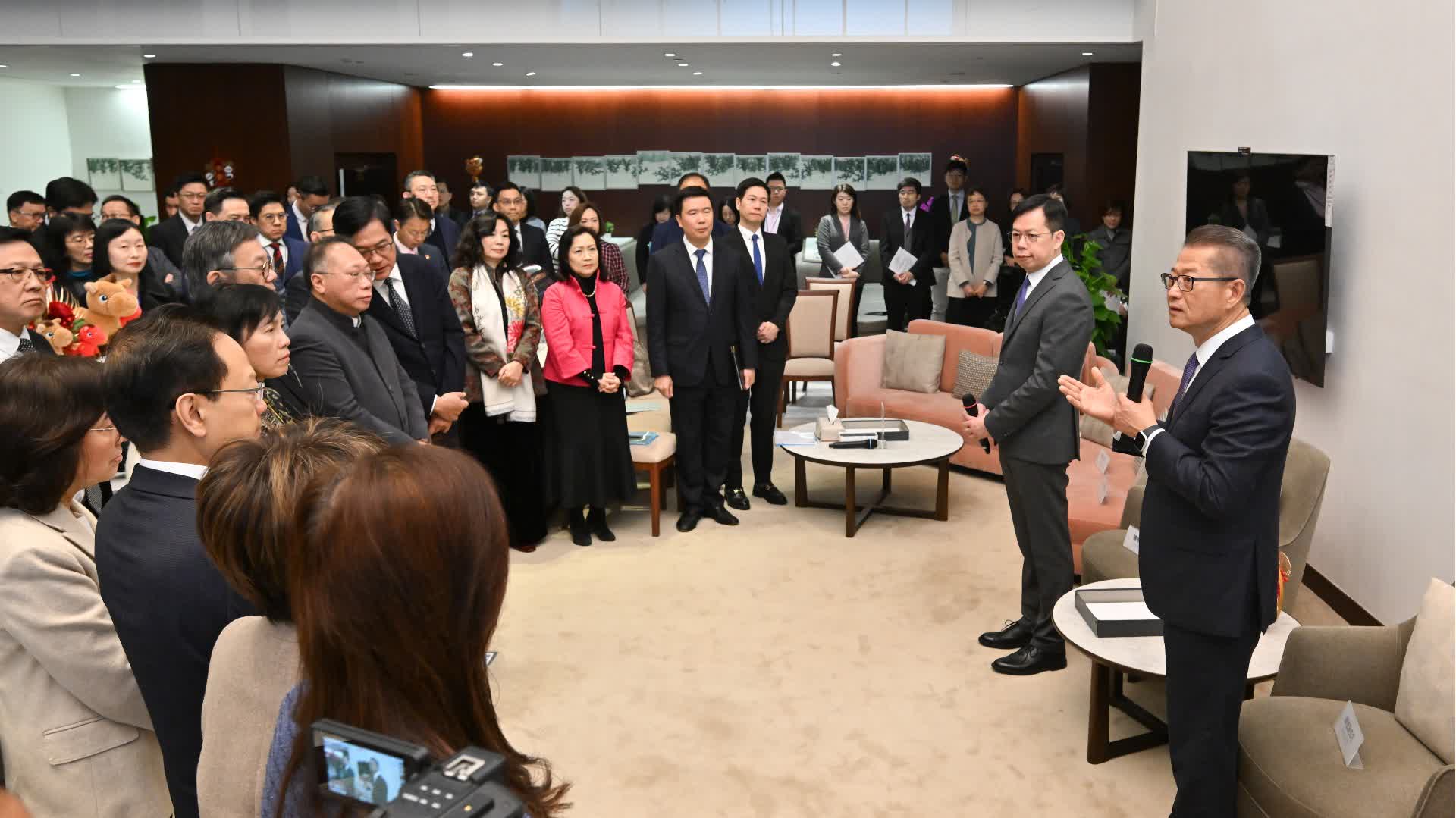 陳茂波:「十五五」規劃為港發展指明方向 緊抓機遇融入國家發展大局