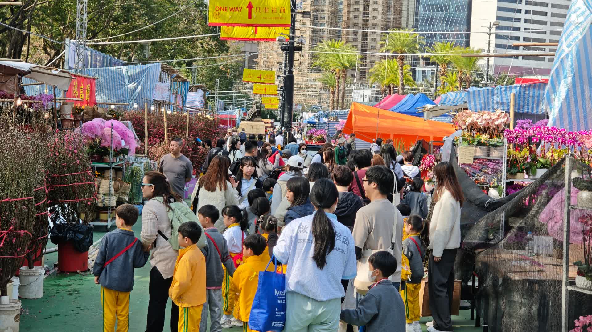 維園年宵非遺攤位聚人氣 學生開檔積累經商體驗